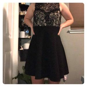 5/$25 FINAL SALE 💵 little black dress!!😍